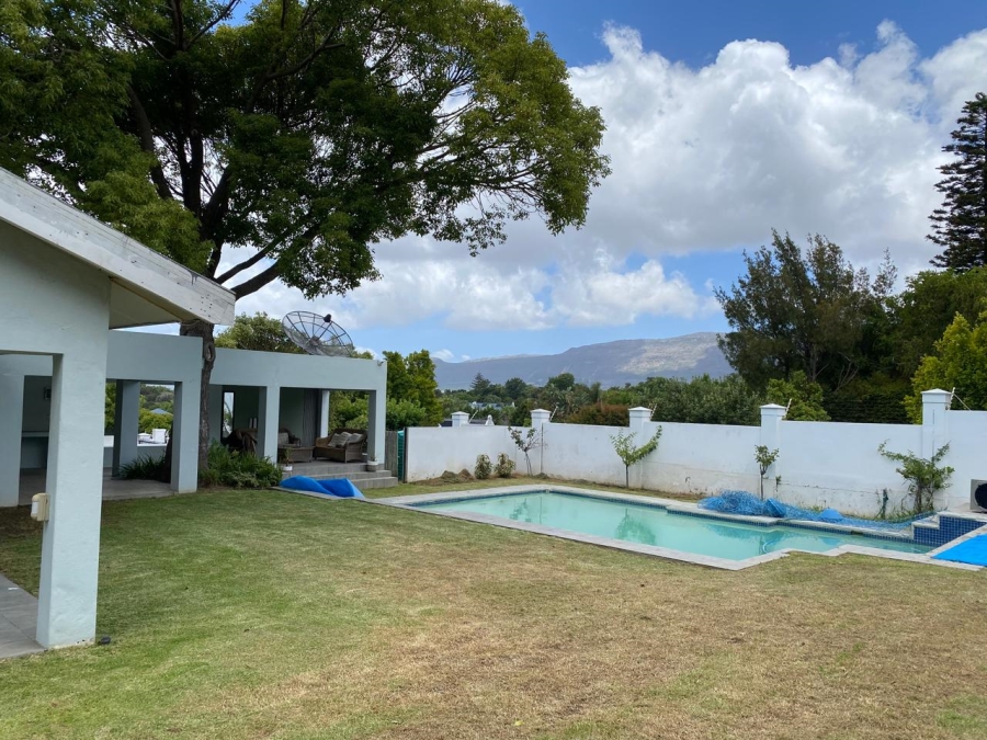 To Let 5 Bedroom Property for Rent in Constantia Western Cape